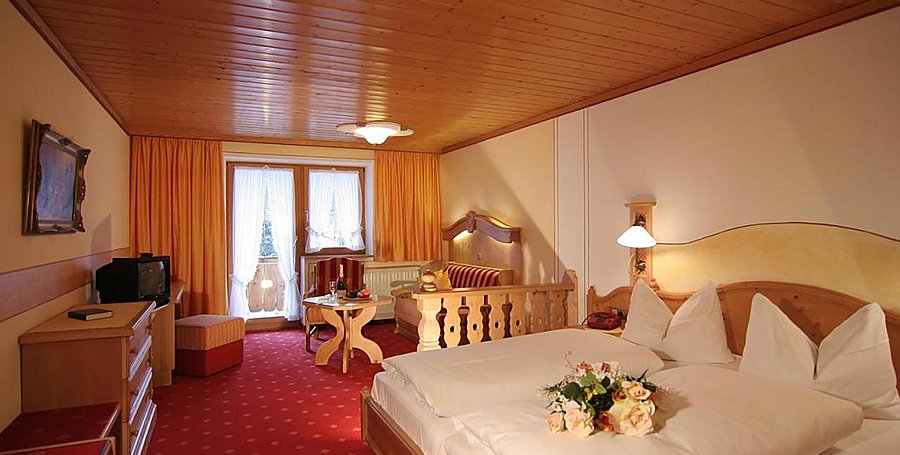 Komfort-Doppelzimmer-Hotel-Koenigssee-Bergheimat-000.jpg