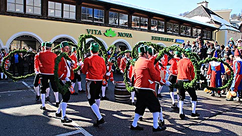 Kultur Berchtesgaden - Schäfflertanz 02
