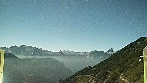 Webcam Jenner Nachtaufnahme Bergstation