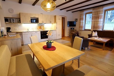 Wohn - und Esszimmer