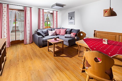 Ferienwohnung Bergzeit | Außenpool mit Panoramablick | Frühstück möglich