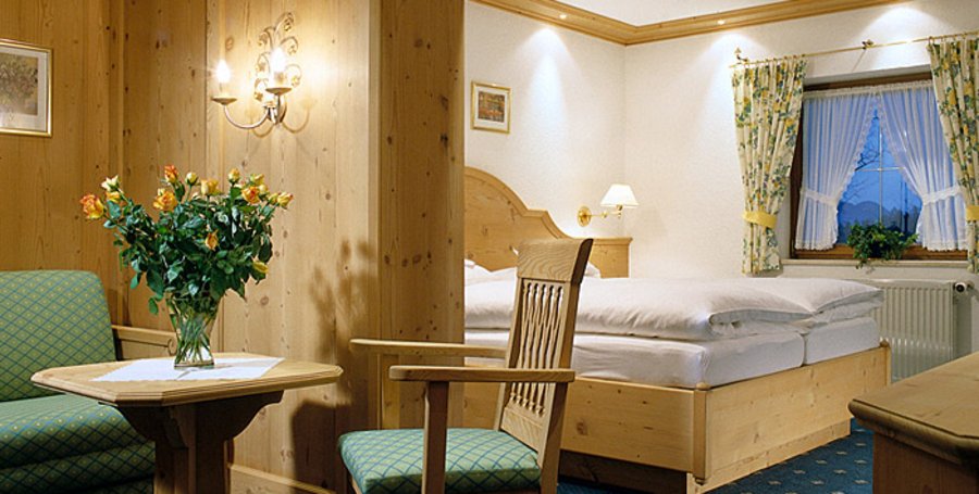 zimmer-schoenau-koenigssee-hausamforst-Doppelzimmer-Deluxe-03.jpg