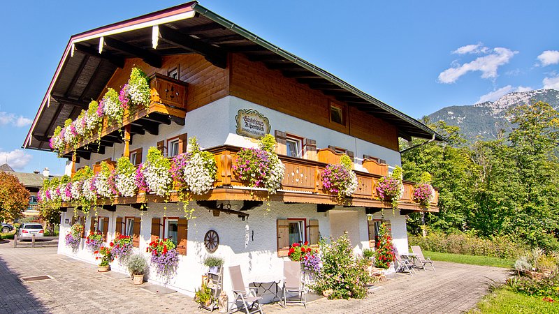 Gästehaus Alpenblick in Unterstein - Familie Graßl - Zimmer mit Frühstück