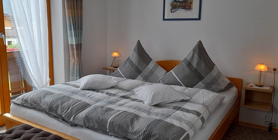 Haus-Hohenfurth-Zimmer-3.jpeg