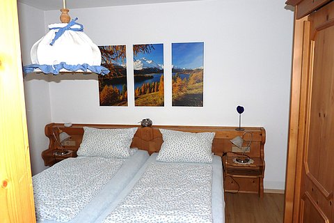 Schlafzimmer_neu.jpg