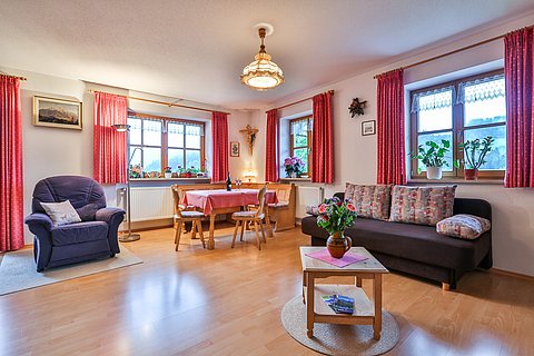 Ferienwohnungen_Bognerlehen_in_Oberau_bei_Berchtesgaden_04.jpg