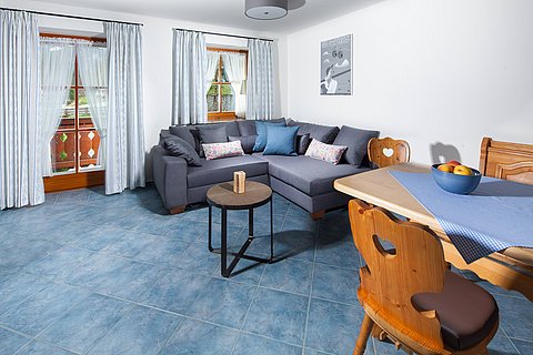 Ferienwohnung Hochgenuss | Außenpool mit Panoramablick | Frühstück möglich