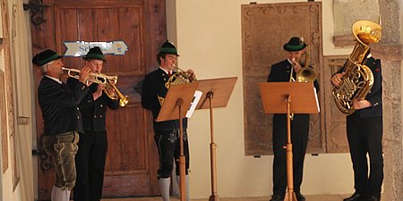 Osterferien, der feierliche Gottesdienst am Palmsonntag