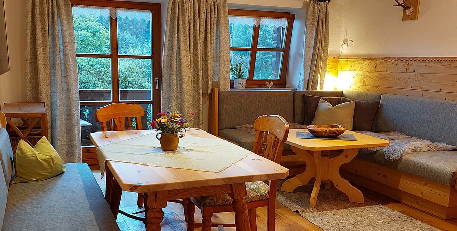 Wohnzimmer-Götschen_2400.jpg