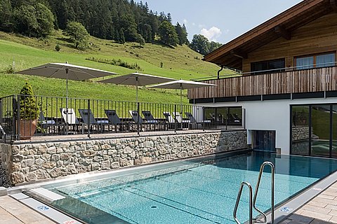 Hotel-Ramsau-Hindenburglinde-Sommer-Wellness-002.jpg