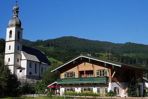 Großzügiges Ferienloft für 1-6 Personen mitten im Bergsteigerdorf Ramsau
