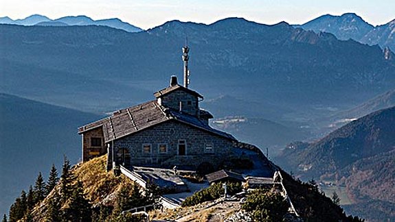 Das Kehlsteinhaus in Berchtesgaden mit Blick auf den Königssee