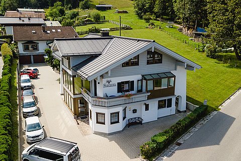 2019-08-gaestehaus-friedlich-sommershooting-0450.jpg