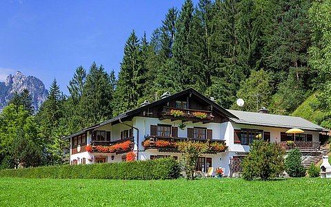 FEWO Gästehaus Alpengruß - Bischofswiesenen