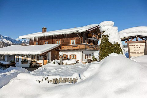 Rennlehen-Pension-Berchtesgaden-Obersalzberg-Winter-01.jpg