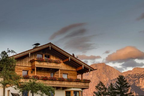 Schoberlehen-Urlaub-Bauernhof-Chalet-Berge-Image-04.jpg