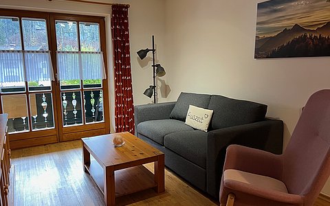 Ferienwohnung 6 - große 3-Zimmer Ferienwohnung mit Balkon