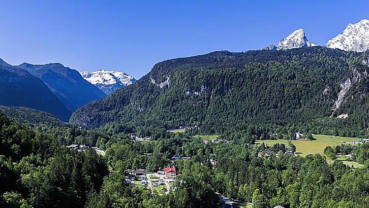 Camping Mhlleiten - Stellplatz mit Wohnmobil