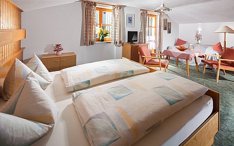 Doppelzimmer Nr. 7  mit Frühstück - Urlaub auf dem Bauernhof