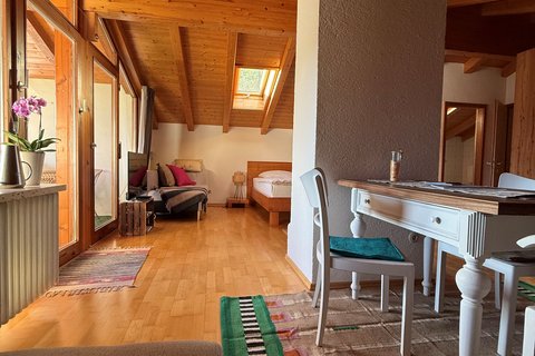 Watzmann_Studio_von_Couch_zum_Fernseher.jpg