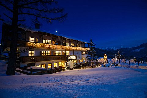 Winterurlaub-Ramsau-Hotel-Nutzkaser.jpg