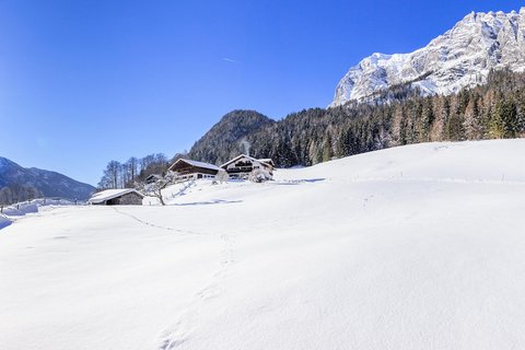 02500332-Pano.jpg