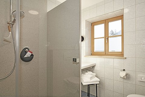 Bad im Doppelzimmer Murmelstube & Vogelnest