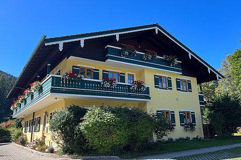 Ferienwohnung 12 - Gemütliche 2 Zimmer Wohnung mit Balkon