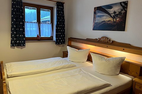 Ferienwohnung 13 - Schöne 3-Zimmer Wohnung mit Eckbalkon