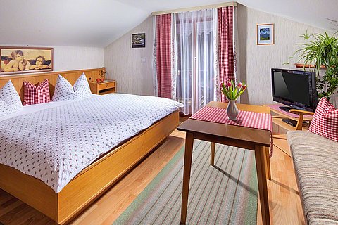 Doppelzimmer_Watzmann_mit_Balkon.jpg