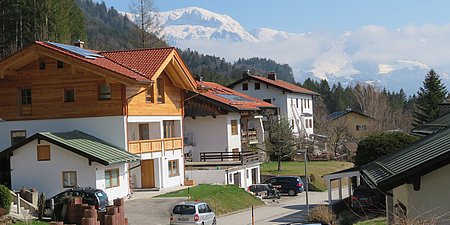 Haus Sternblick mit der Bergkulisse