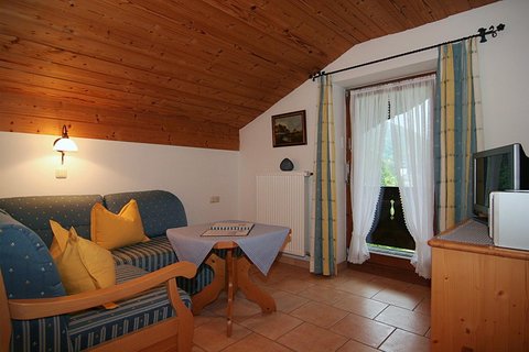 Ferienwohnung-3-Grainswiesen-Bischofswiesen-0006.jpg